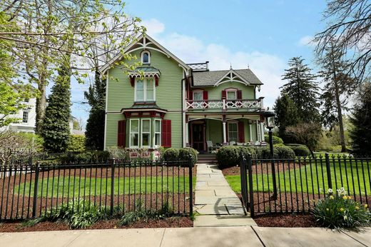 Detached House in Ridgefield, Fairfield County