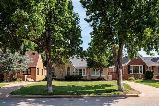 Luxury home in Oklahoma City, Oklahoma County