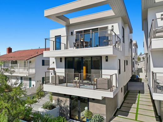 Townhouse in Hermosa Beach, Los Angeles County