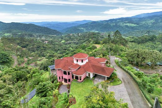 Villa en San Ramón, Provincia de Alajuela