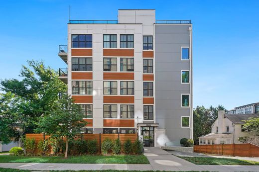 Apartment in Arlington, Arlington County