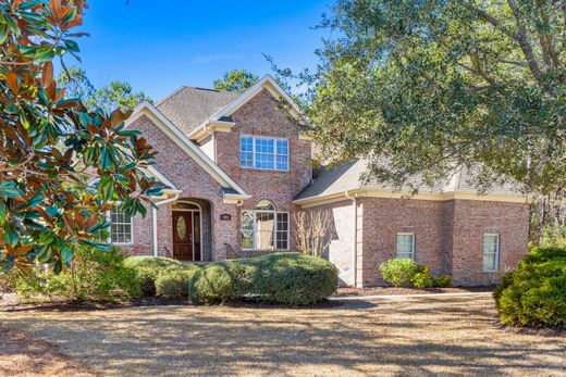 Detached House in Hampstead, Pender County