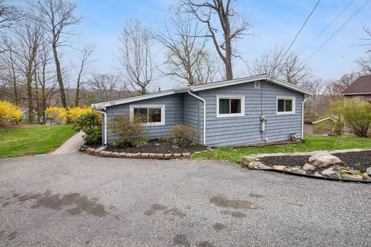 Luxury home in Kinnelon, Morris County