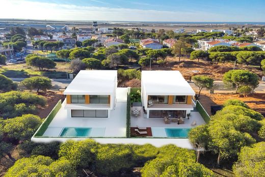 Detached House in Faro, Distrito de Faro