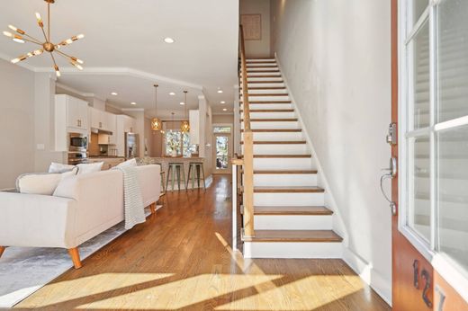 Townhouse for rent per month in Atlanta