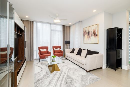 Apartment in Makati City, Southern Manila District