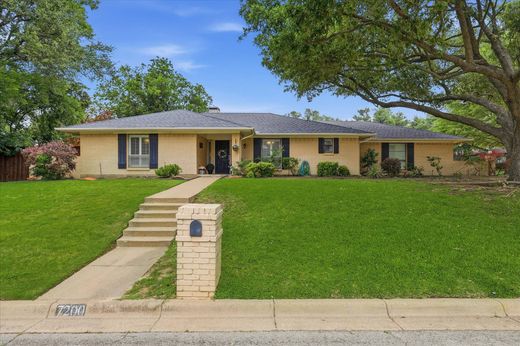 Casa en Benbrook, Tarrant County