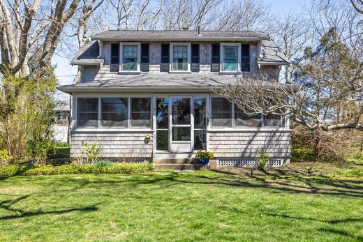 Detached House in Dennis, Barnstable County