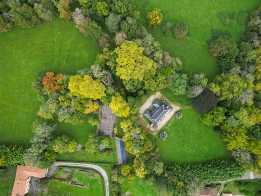 Salies-du-Salat, Upper Garonneの一戸建て住宅