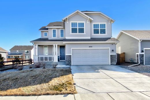 Einfamilienhaus in Mead, Weld County