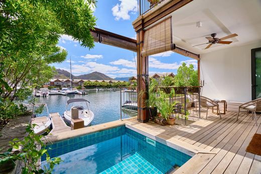 Duplex a Grande Rivière Noire, Black River District