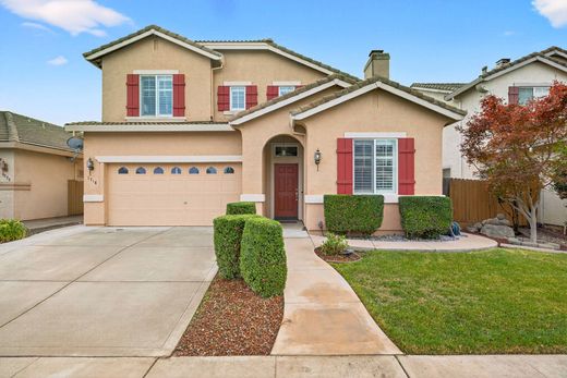 Casa de lujo en Plumas Lake, Yuba County