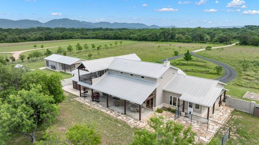 단독 저택 / Utopia, Uvalde County