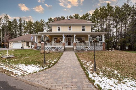 Luxury home in Cloquet, Carlton County