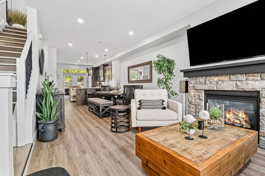 Apartment / Etagenwohnung in Vernon, Regional District of North Okanagan