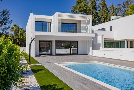 Vrijstaand huis in Loulé, Distrito de Faro