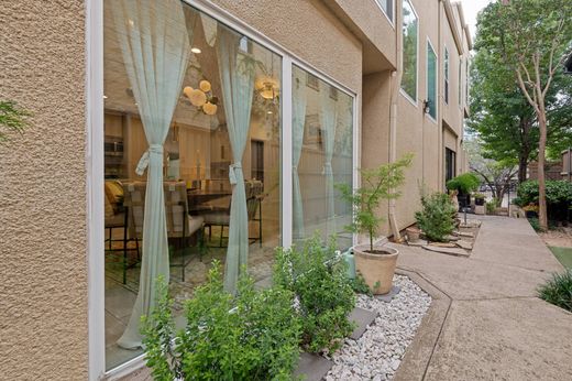 Apartment in Dallas, Dallas County