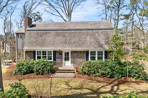 Detached House in Brewster, Barnstable County