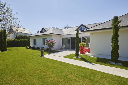 Einfamilienhaus in Strassen, Canton de Luxembourg