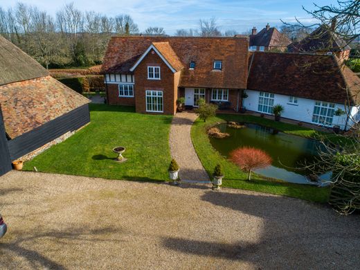 Canterbury: Villas and Luxury Homes for sale - Prestigious Properties