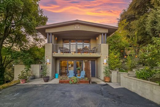 Detached House in Pomona, Los Angeles County