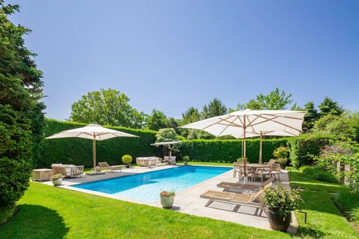 Detached House in Southampton, Suffolk County