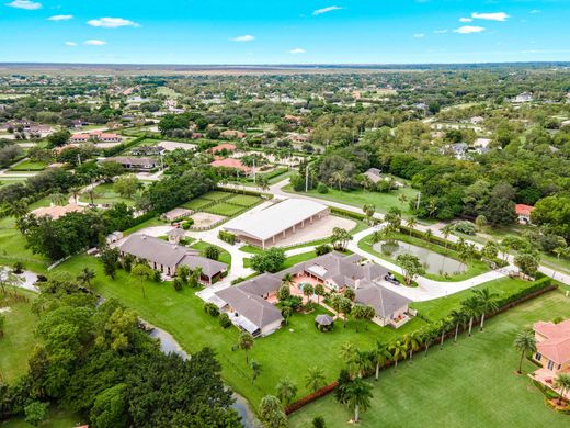 Detached House in Wellington, Palm Beach