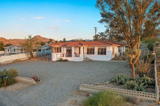 Luxury home in Joshua Tree, San Bernardino County