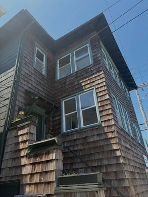 Apartment in Ventnor City, Atlantic County