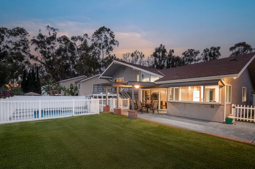 Casa Unifamiliare a Lake Forest, Contea di Orange