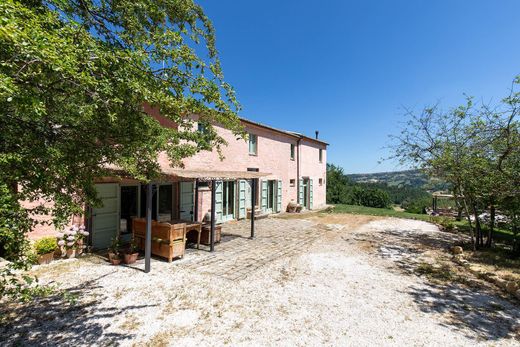 Maison individuelle à Serra San Quirico, Ancône