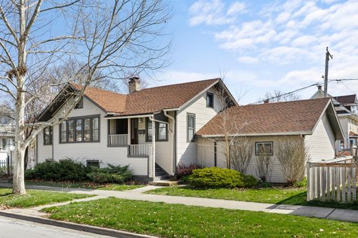 Detached House in Oak Park, Cook County