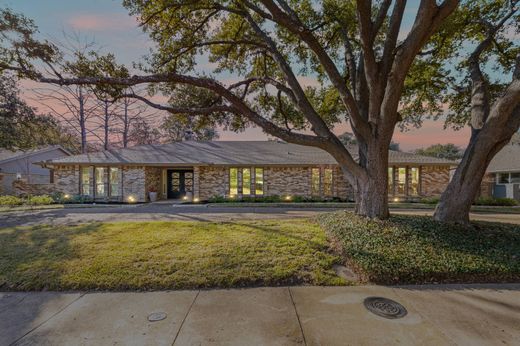 Vrijstaand huis in Dallas, Dallas County