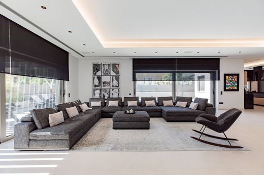 Βίλα σε Αθήνα, Nomarchía Athínas