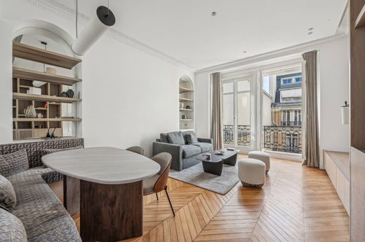 Apartment in Montorgueil, Sentier, Vivienne-Gaillon, Paris