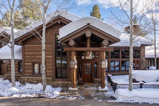 Luxury home in Teton Village, Teton County