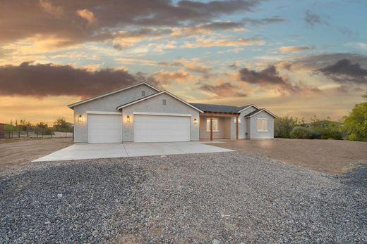 Luxury home in San Tan Valley, Pinal County