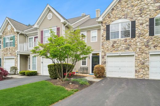 Townhouse in Basking Ridge, Somerset County