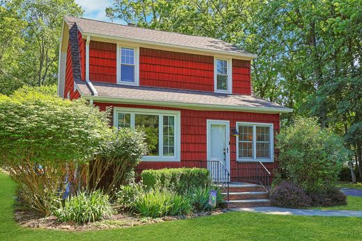 Detached House in Valley Cottage, Rockland County