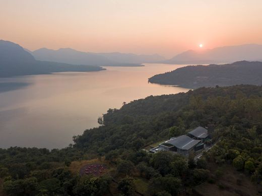 Detached House in Pune, Pune Division