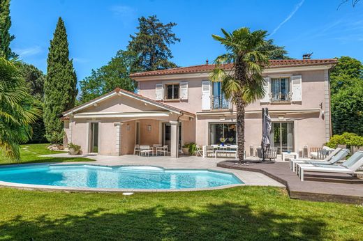 Detached House in Écully, Rhône