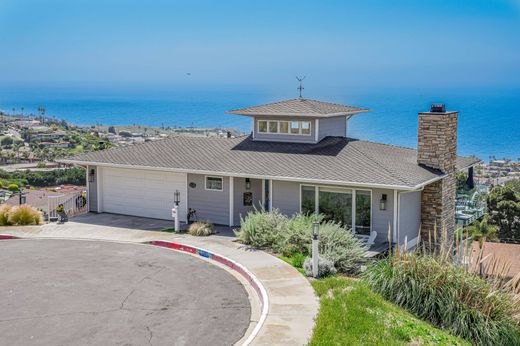 Detached House in San Pedro, Los Angeles County