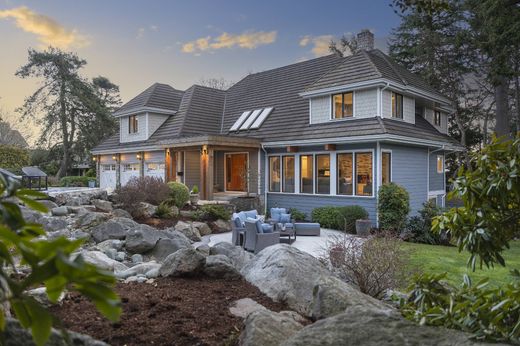 Detached House in Saanich, Capital Regional District