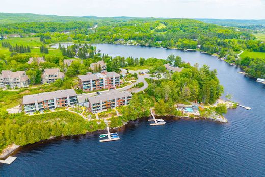 Apartment in Huntsville, Ontario