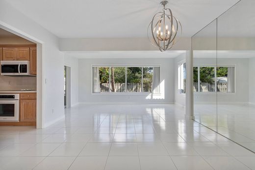 Luxury home in Aventura, Miami-Dade