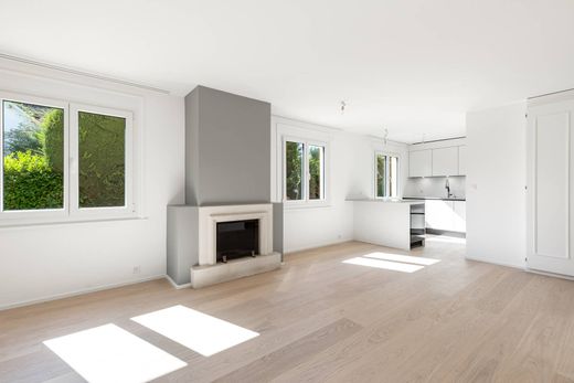 Apartment / Etagenwohnung in Saint-Prex, Morges