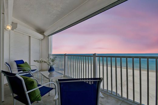 Apartment in Clearwater Beach, Pinellas County