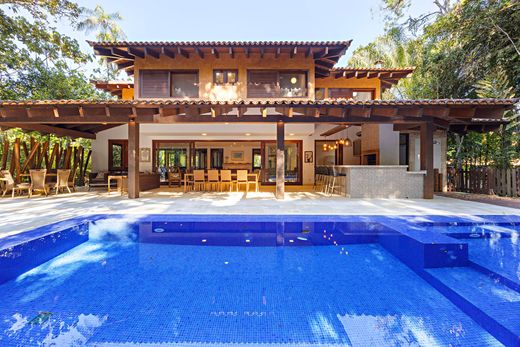 Detached House in Guarujá, São Paulo