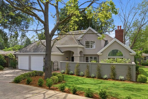 Dom jednorodzinny w Los Altos, Santa Clara County
