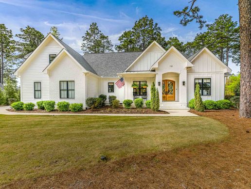 Detached House in Pinehurst, Moore County